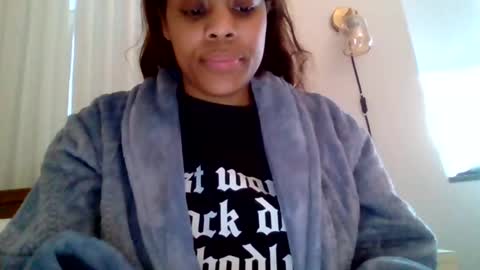 Snapshot of miamuffin8 chatting on 01-06-25, 05:38 MiaMuffn online show from 01-06-25, 05:38