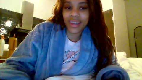 Snapshot of miamuffin8 chatting on 02-02-25, 04:15 MiaMuffn online show from 02-02-25, 04:15