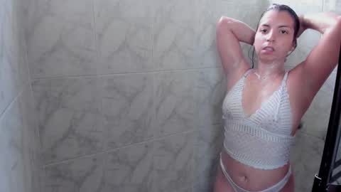 Mia online show from 10-04-25, 07:56