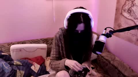 Snapshot of miaowhowl chatting on 01-02-25, 07:07 Kristien online show from 01-02-25, 07:07