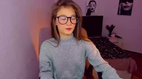 Mia online show from 12-10-24, 06:06