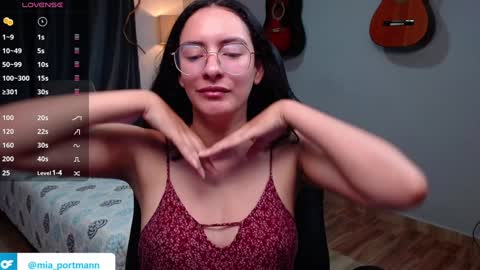 MIAPORTMANN online show from 01-15-25, 09:13