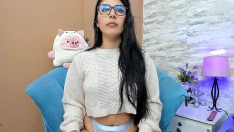 Mia Quevedo online show from 01-24-25, 11:59
