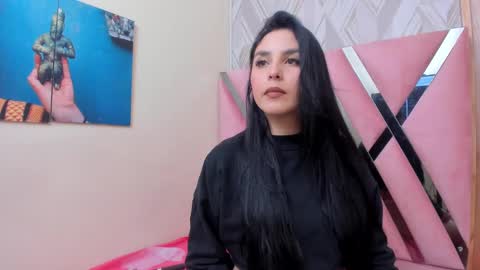 Mia Quevedo online show from 01-31-25, 12:18