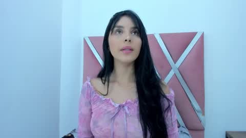 Mia Quevedo online show from 09-29-25, 11:59