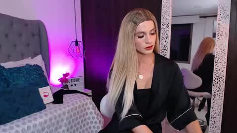 Mia Romanove online show from 12-27-24, 05:52