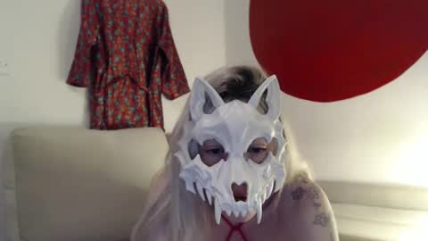 Snapshot of miashibari chatting on 10-06-25, 06:11 Mia online show from 10-06-25, 06:11