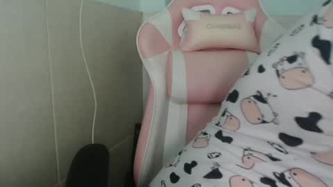 Snapshot of miasp chatting on 02-06-25, 06:35 MiaSP online show from 02-06-25, 06:35