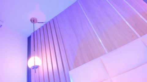 Mia online show from 02-27-25, 10:42