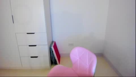 miastripdance online show from 01-14-26, 08:36