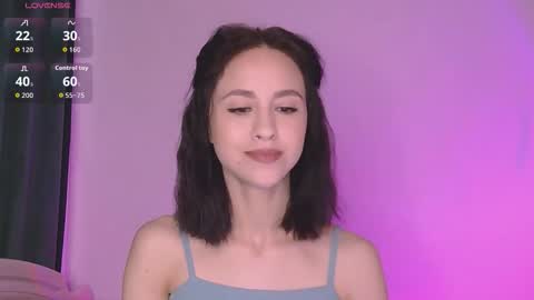 Mia online show from 10-09-25, 06:33