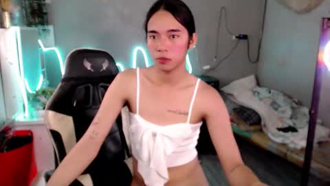 Snapshot of miatrixs chatting on 02-26-26, 06:01 Mia online show from 02-26-26, 06:01