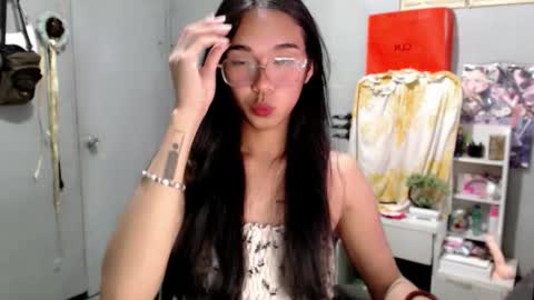 Mia online show from 03-16-26, 05:28