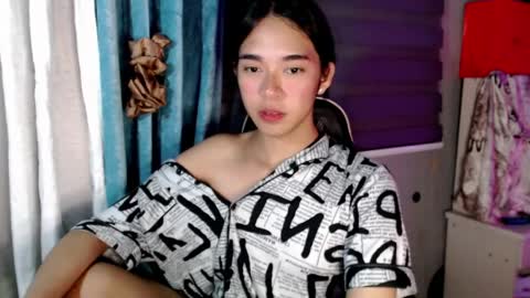 Mia online show from 03-29-26, 04:29