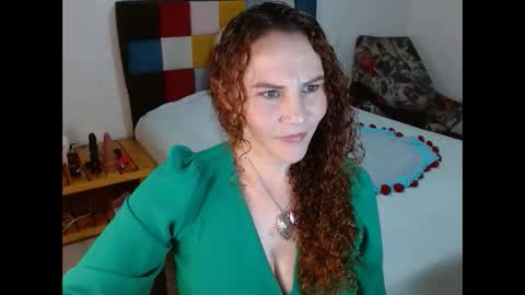 miavellvett online show from 10-05-25, 01:26