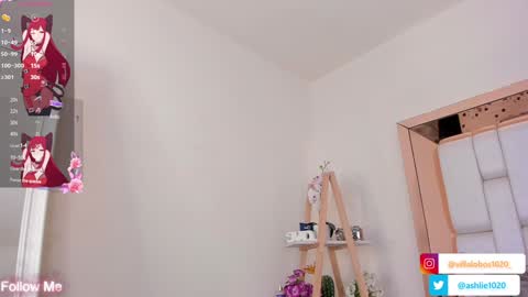 Mia Villalobos online show from 01-30-25, 01:21