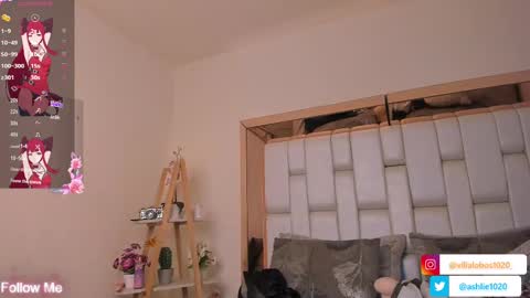 Mia Villalobos online show from 02-26-25, 07:05