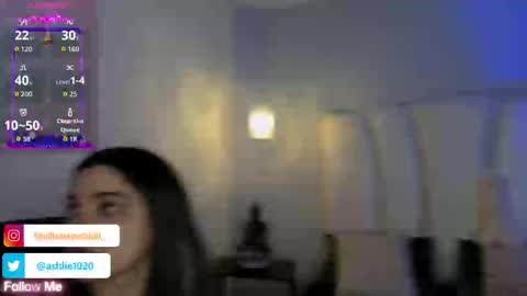 Mia Villalobos online show from 10-23-25, 11:53