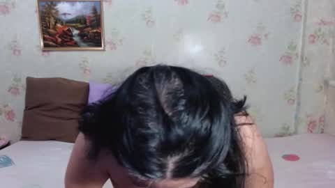 Snapshot of micasantos chatting on 09-14-25, 02:11 micasantos online show from 09-14-25, 02:11