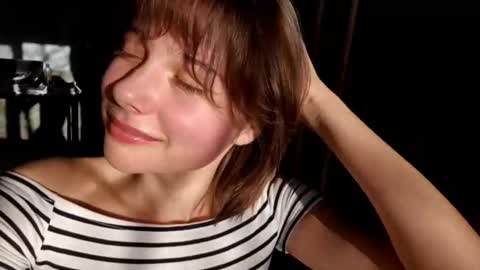 Luna online show from 09-30-25, 01:49