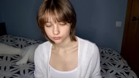 Luna online show from 10-25-25, 01:18