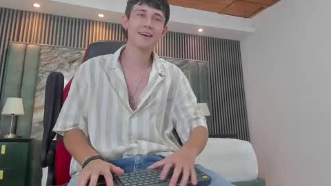 Michael online show from 09-16-25, 06:42