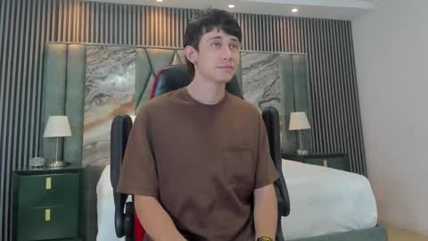 Michael online show from 09-18-25, 11:56