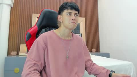 Michael online show from 10-11-25, 08:18