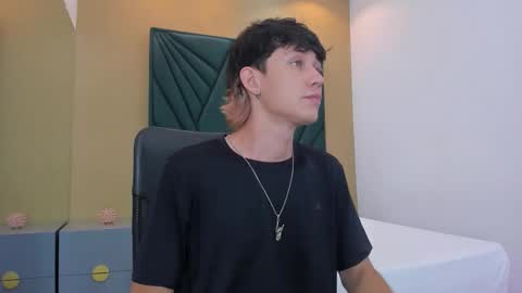 Michael online show from 12-17-25, 12:00