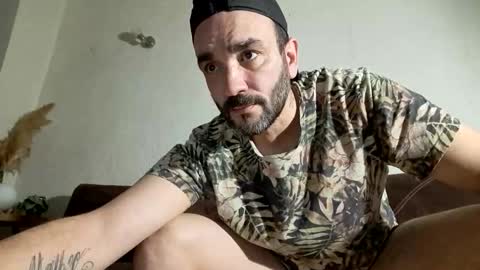 Snapshot of michael666c chatting on 03-12-25, 09:03 michael666c online show from 03-12-25, 09:03