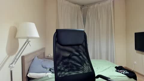 Snapshot of michael_birkin chatting on 12-31-24, 03:45 Michael Birkin online show from 12-31-24, 03:45