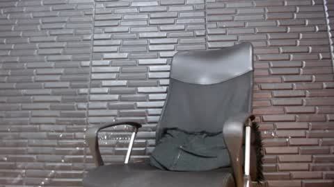Snapshot of michael_daviss1 chatting on 01-13-25, 01:06 Michael Daviss online show from 01-13-25, 01:06