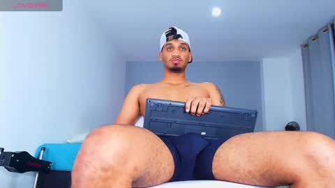 Snapshot of michael_jordanx chatting on 01-06-25, 04:47 Angel online show from 01-06-25, 04:47