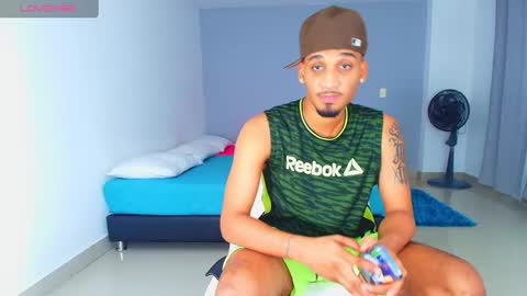 Snapshot of michael_jordanx chatting on 01-12-25, 02:14 Angel online show from 01-12-25, 02:14