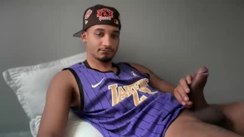 Snapshot of michael_jordanx chatting on 02-05-25, 06:15 Angel online show from 02-05-25, 06:15