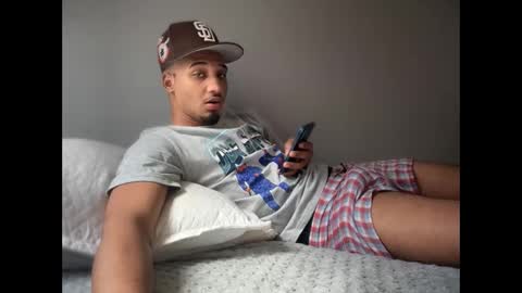 Snapshot of michael_jordanx chatting on 02-14-25, 04:41 Angel online show from 02-14-25, 04:41