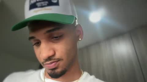 Snapshot of michael_jordanx chatting on 02-17-25, 03:09 Angel online show from 02-17-25, 03:09