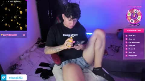 michael independent model  online show from 02-11-25, 02:25