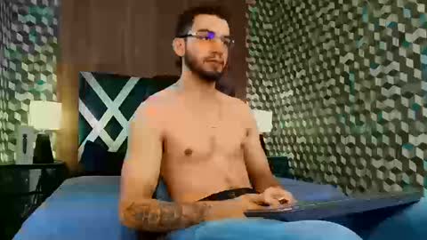 Michael Stevens online show from 09-19-25, 08:42