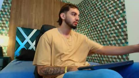 Michael Stevens online show from 10-07-25, 07:00