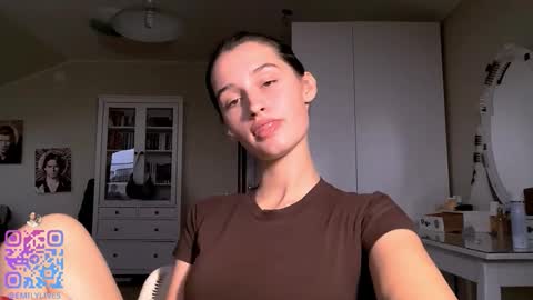 Emily online show from 10-19-25, 02:07