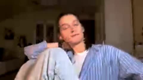 Emily online show from 11-20-25, 02:39