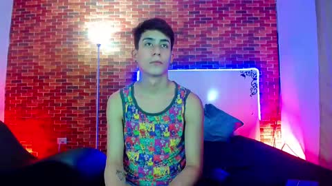 MICHAEL online show from 10-06-25, 01:58