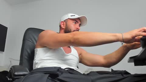 MichaelEvansx online show from 12-30-24, 08:47