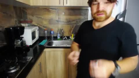 Michael  Contenido explcito online show from 03-08-25, 08:57