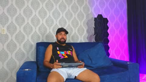 Michaell online show from 01-31-25, 01:22