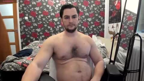 Snapshot of michaelragnar90 chatting on 01-08-25, 11:43 michaelragnar90 online show from 01-08-25, 11:43