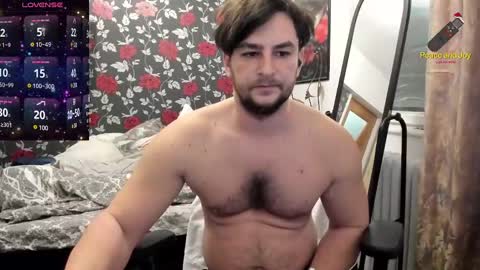 Snapshot of michaelragnar90 chatting on 01-15-25, 09:35 michaelragnar90 online show from 01-15-25, 09:35