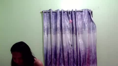 Snapshot of michaeltagocon chatting on 12-19-24, 10:24 My name is Kel 18. 53 short and petite... online show from 12-19-24, 10:24