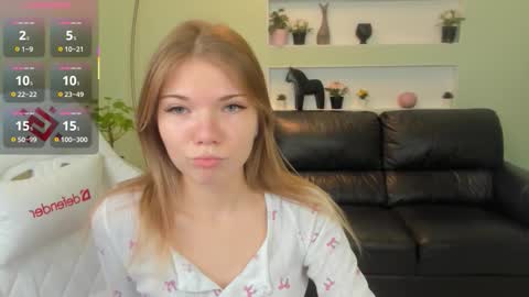 Snapshot of michafox chatting on 02-06-26, 11:46 michafox online show from 02-06-26, 11:46